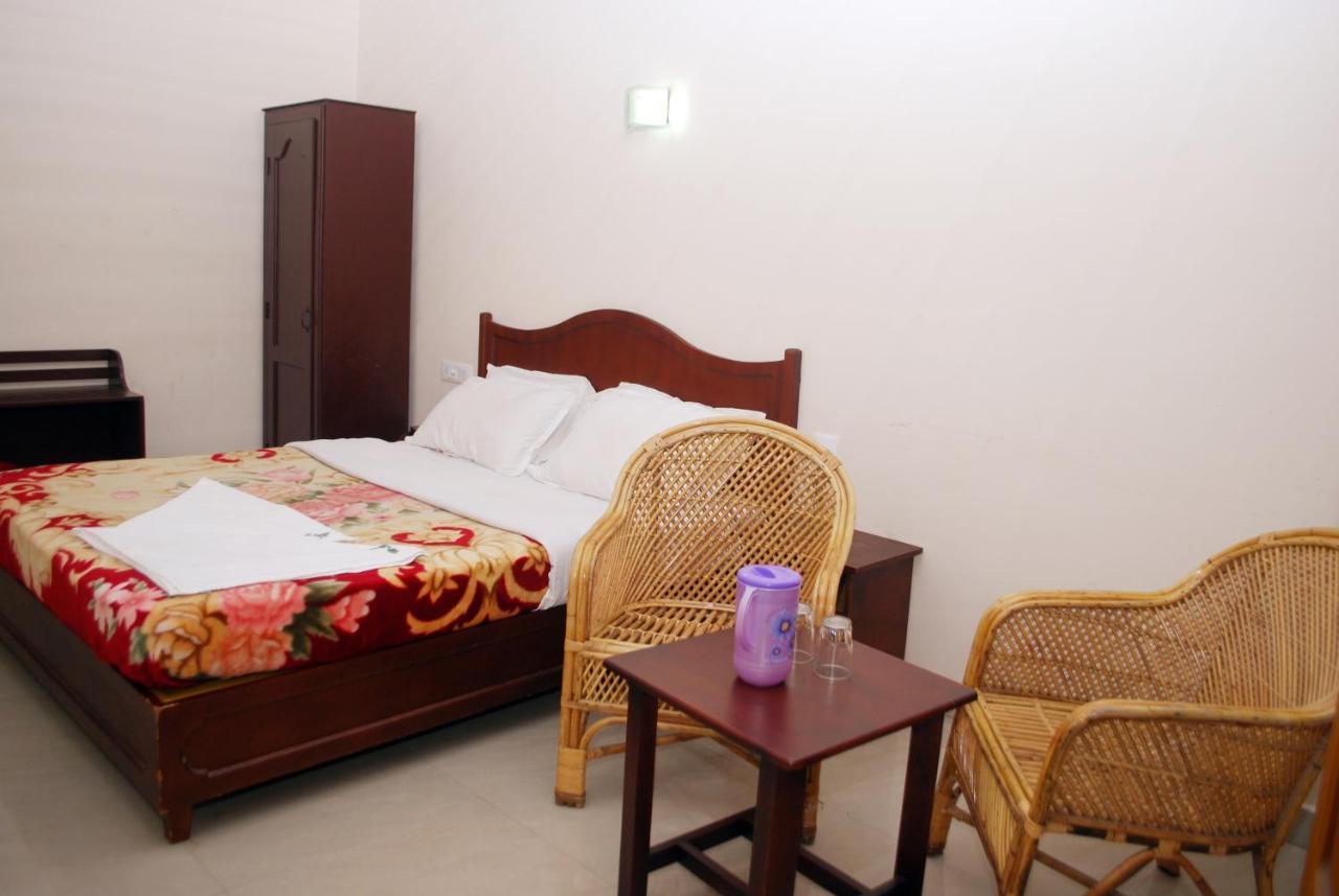 Jays Inn Munnar Exterior photo